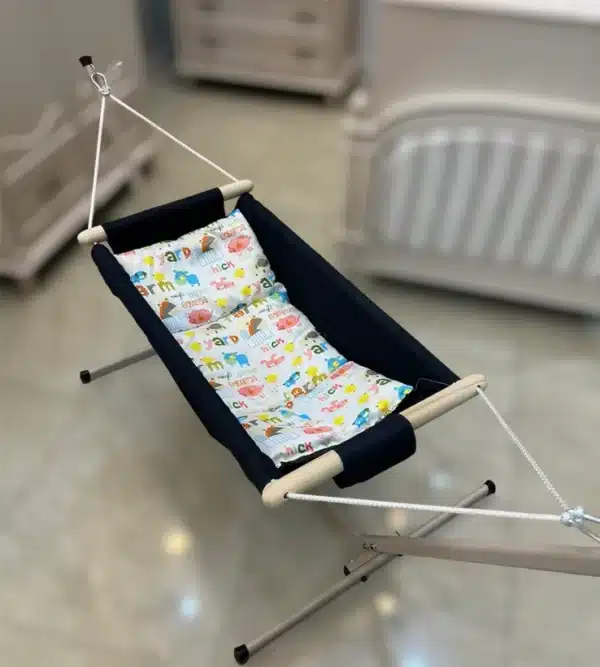 گهواره سنتی پایه فلزی مدل لاوین مشکی