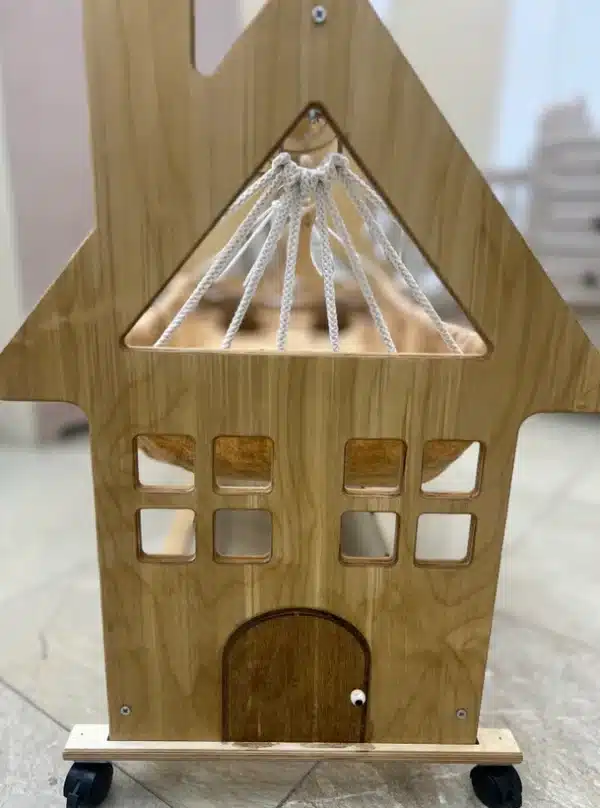 گهواره ی مدل کلبه